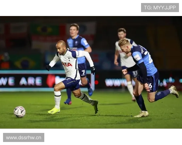 热刺防守问题凸显,整体结构缺陷成主因而非个人能力不足