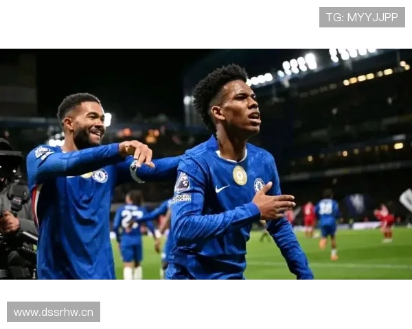 切尔西中场人多却难控场，问题出在组织衔接与节奏掌控上