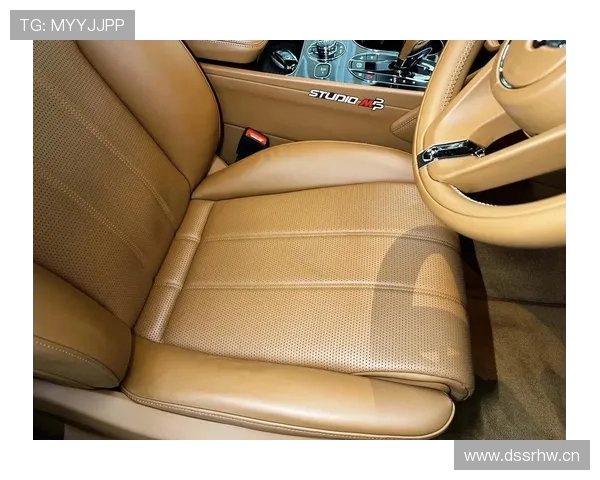 富里睡醒发现账上又多了几百万，顺手给狗买了辆宾利